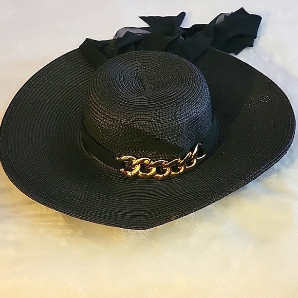 Source Unknown Accessories - Black Sunhat w/ Gold chain & chiffon detail